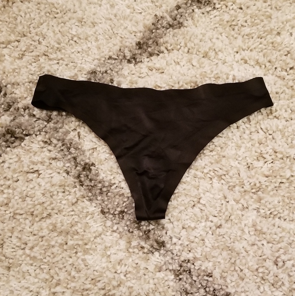 Victoria's Secret Very Sexy Seamless Black Thong